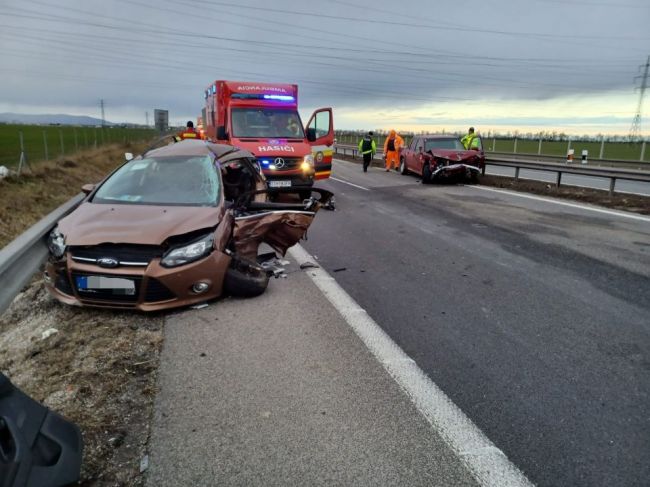 V Trnavskom kraji došlo k 5 nehodám pri ktorých zomrelo 7 osôb Info sk