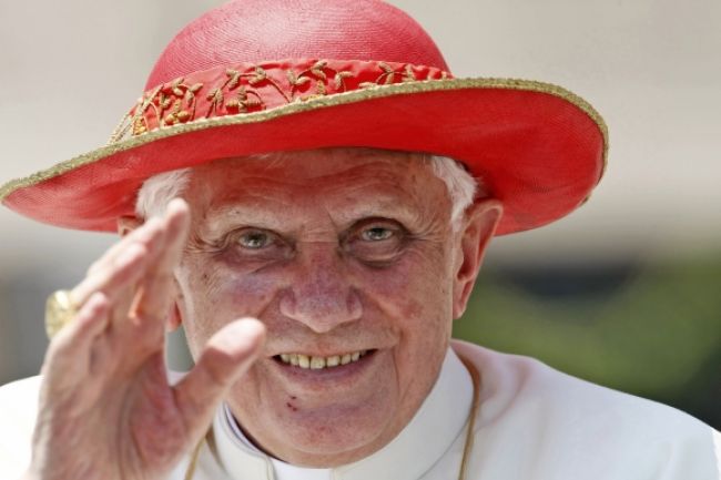 Pápež podstúpil tajnú operáciu, odslúži poslednú omšu