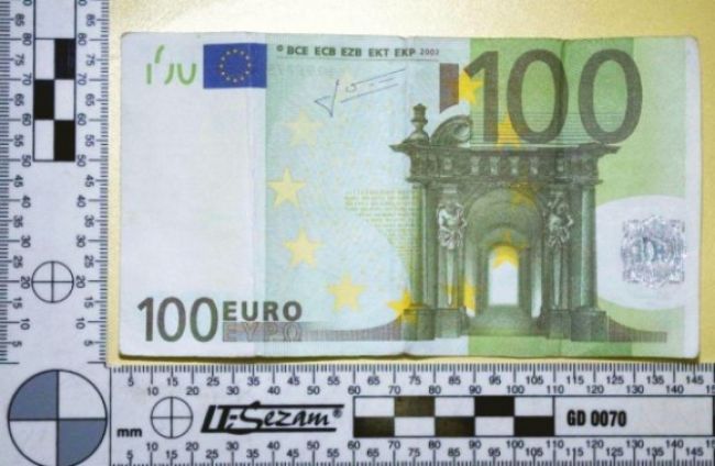V Porte zaistili historické množstvo falošných eurobankoviek