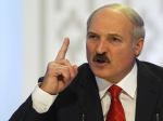 Lukašenko varuje obchodníkov pred financovaním opozície