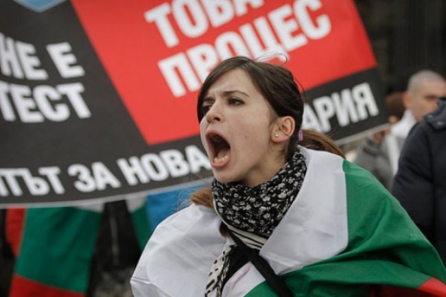 Video: Bulharov nahnevala drahá elektrina, vyšli do ulíc