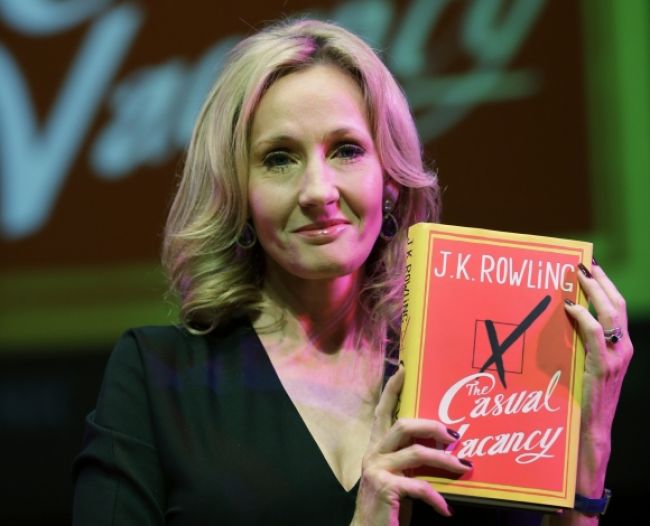 Nový román od J. K. Rowling vyjde apríli