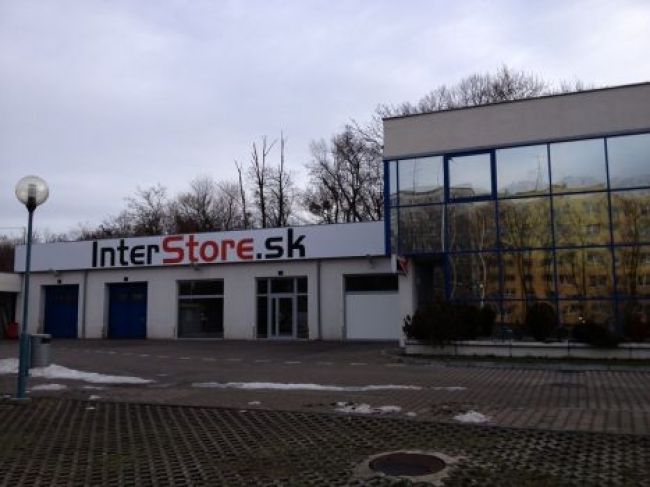 InterStore s rekordným rastom otvára aj novú centrálu