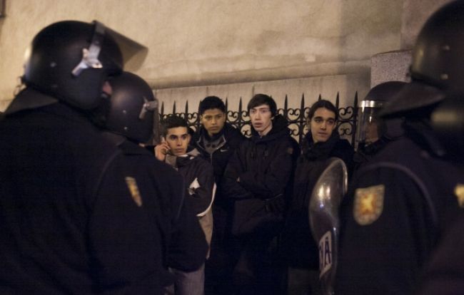 Španielska polícia zadržala na protestoch vyše 40 ľudí