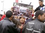Tisíce prívržencov tuniskej vládnej strany demonštrovali