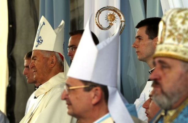 Príčiny abdikácie pápeža treba hľadať v plnení povinností