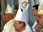 Príčiny abdikácie pápeža treba hľadať v plnení povinností