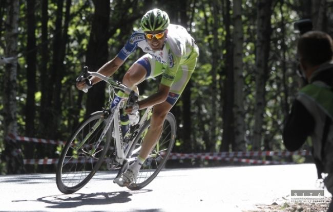 Cyklista Basso potvrdil, že platil za doping