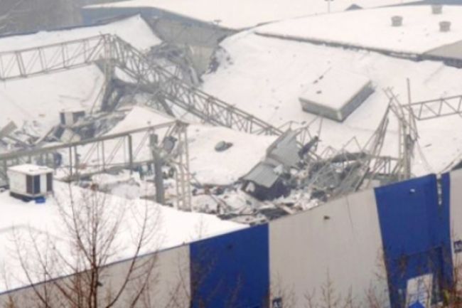 V Levoči sa zrútila strecha výrobnej haly