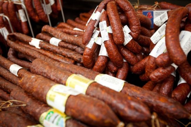 Podnikatelia s mäsom mali obrať štát na daniach o milióny