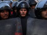 Egyptskí policajti štrajkujú, žiadajú ministrovo kreslo