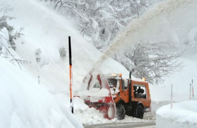 Slovákov ohrozujú záveje, na Bodrogu sa zdvíha hladina