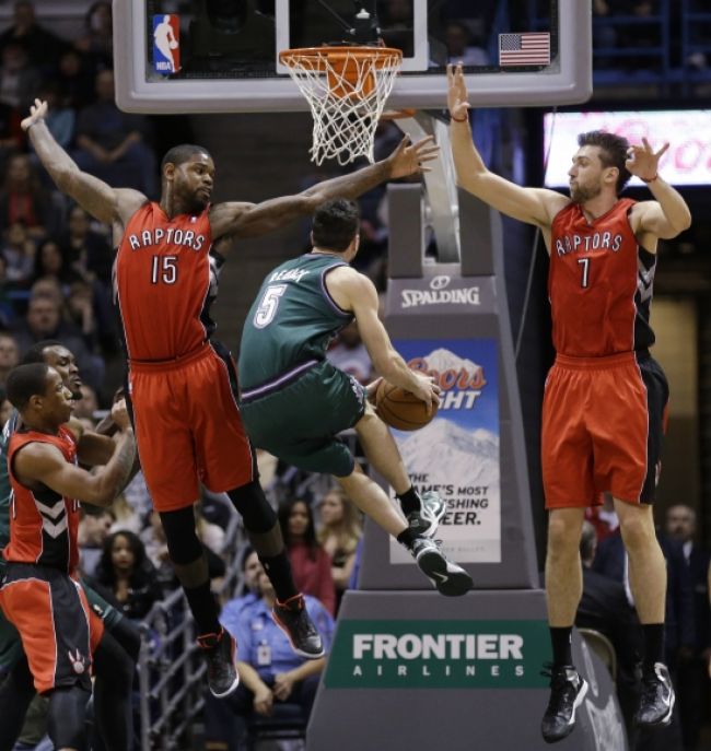 Basketbalisti Milwaukee si vypýtali miestenku do play-off