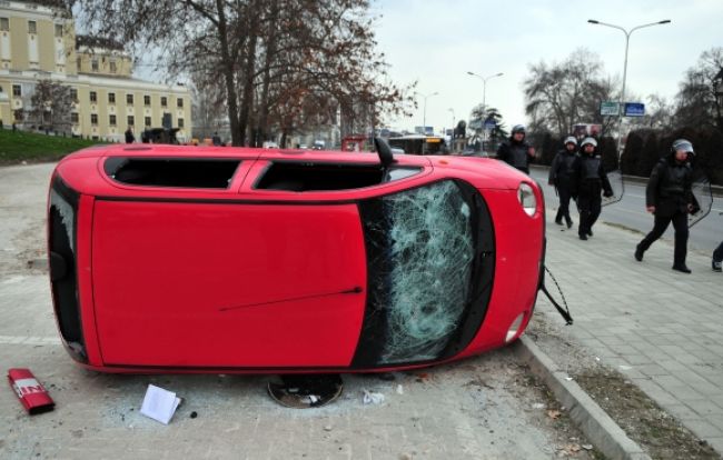 V Macedónsku vyčíňali Albánci, stovky zatkla polícia