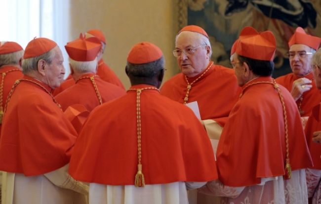 Kardináli pred voľbou pápeža žiadajú tajné informácie