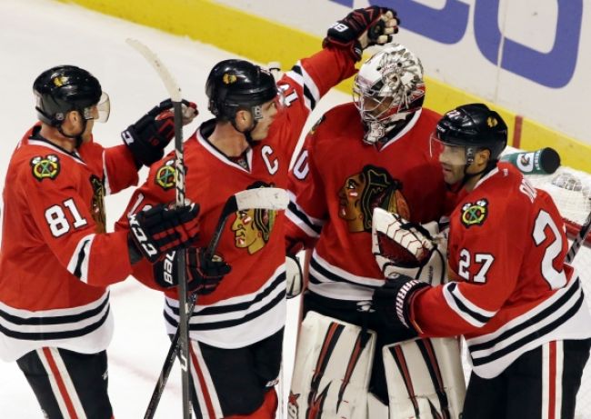 Hossovo Chicago atakuje v NHL rekord letcov spred 33 rokov