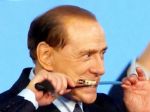 Súd poslal Silvia Berlusconiho na rok do väzenia