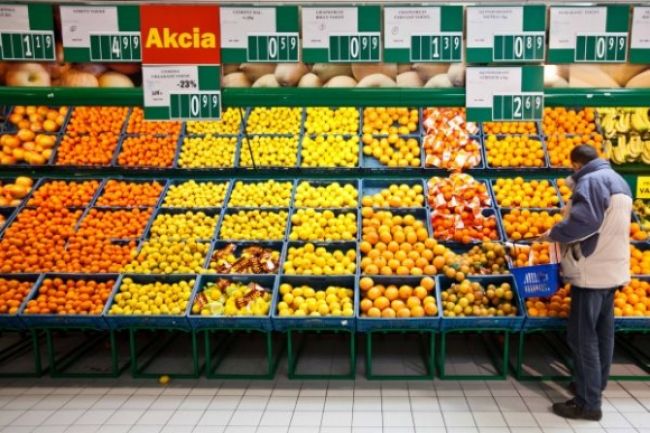 Slováci nakupujú v hypermarketoch, profitujú tie blízke
