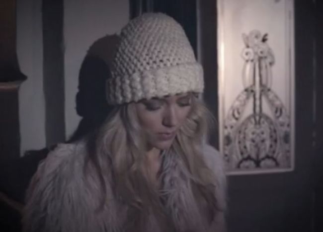 Video: Agnetha Fältskog zo skupiny ABBA vydala nový singel