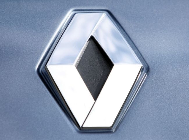 Renault sa dohodol s odbormi, ročne ušetrí pol miliardy