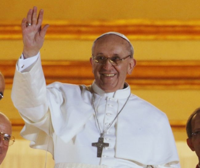 Pápežovi už zagratuloval Rompuy, Cameron aj šéf OSN