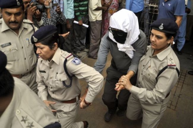 India opäť zažila brutalitu, Švajčiarku hromadne znásilnili