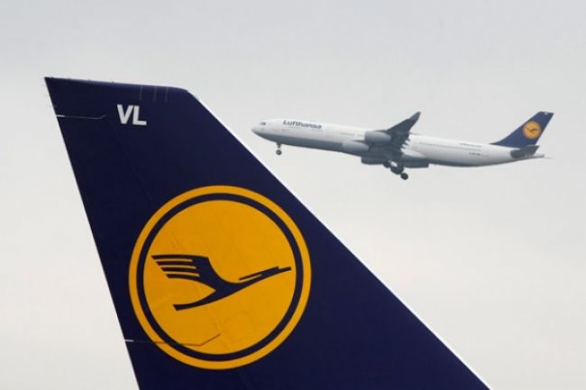 Pracovníci Lufthansa štrajkujú, stovky lietadiel neodletí