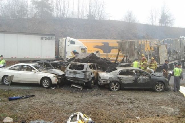 Video: Tragédia v USA, na diaľnici sa zrazilo sto áut