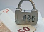 Slováci podľahli vlne zadlžovania sa, počet úverov stúpa