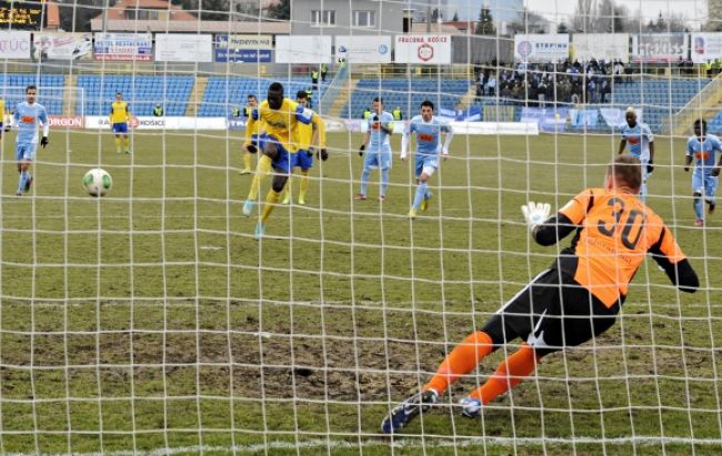 Futbalisti Košíc ozbíjali Slovan, Trnava remizovala v Žiline