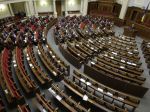 Ukrajinská opozícia blokovala parlament, vláda zasadla inde