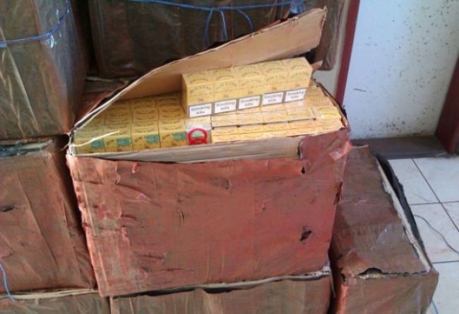 Colníci našli vyše tisíc kartónov pašovaných cigariet