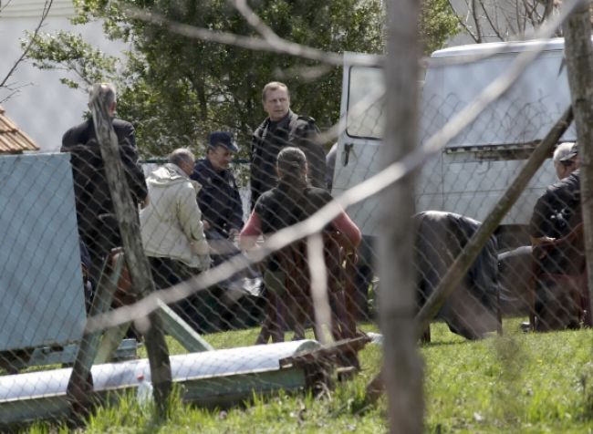 Masaker v Srbsku, šialenec zastrelil syna a 12 susedov