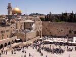 Rabín podporil liberálnu modliacu sekciu pri Múre nárekov