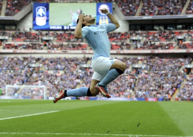 Video: Manchester City vyradil Chelsea a je vo finále pohára