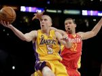 Lakers si aj bez svojej hviezdy zaistili play-off NBA