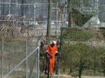 Na Guantáname drži hladovku každý druhý väzeň
