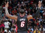 Video: LeBron James Miami príliš nepomohol, míňal kôš