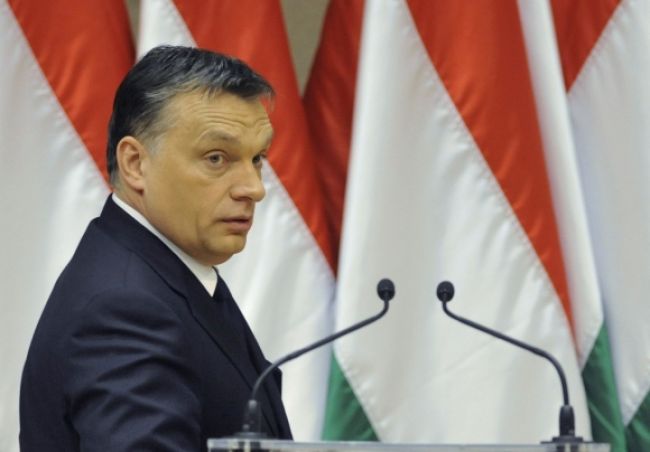 Orbánova vláda schválila obmedzenie prístupu k informáciám