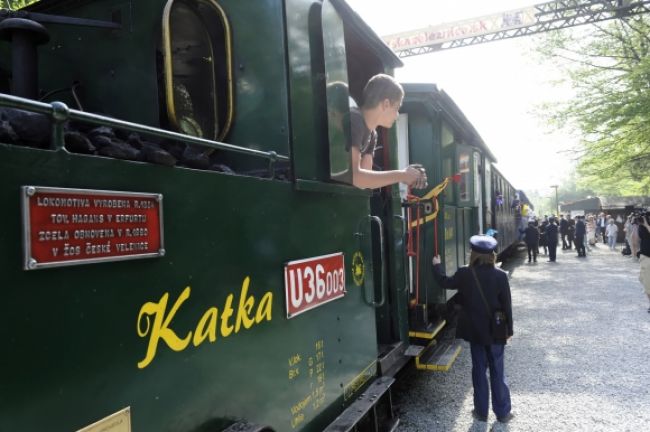 Historická železnička s parnou lokomotívou otvorila sezónu