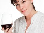 Červené víno chráni váš sluch