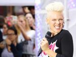 Pink sa opäť udržala na vrchole rebríčka Billboard Hot 100