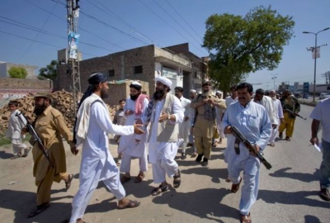 Zabili pakistanského poslaneckého kandidáta aj s malým synom