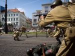Bratislavu obsadili vojaci, v uliciach sa bojovalo
