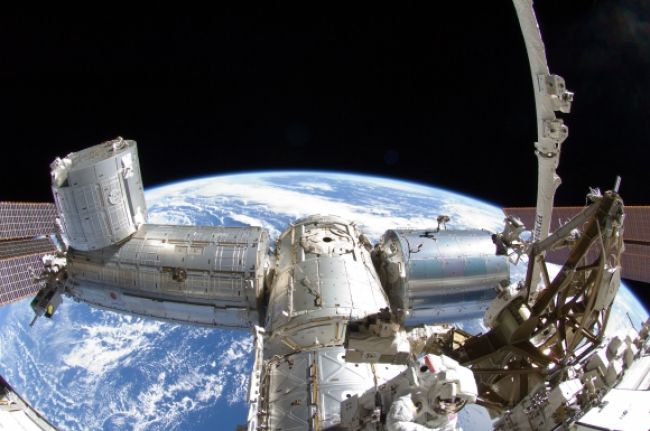 Astronauti opravili vážny problém na vesmírnej stanici ISS