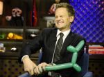 Neil Patrick Harris si zahrá vo westerne Setha MacFarlanea