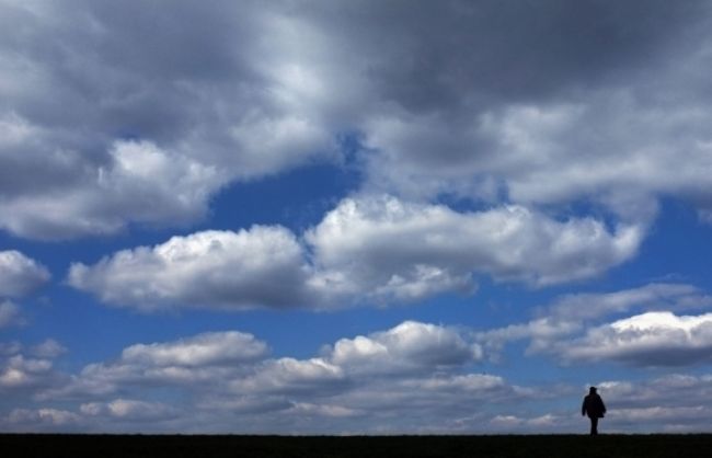 Meteorológovia očakávajú polooblačné počasie, miestami búrky