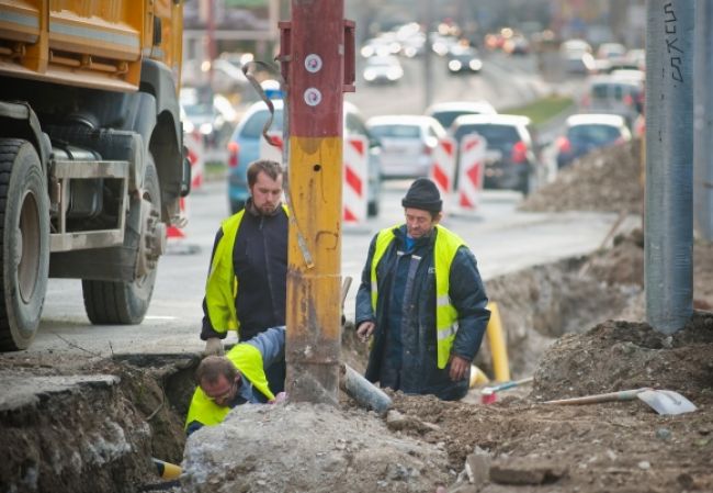 Banskobystrický a Košický kraj obnovia cesty za 34 mil. eur