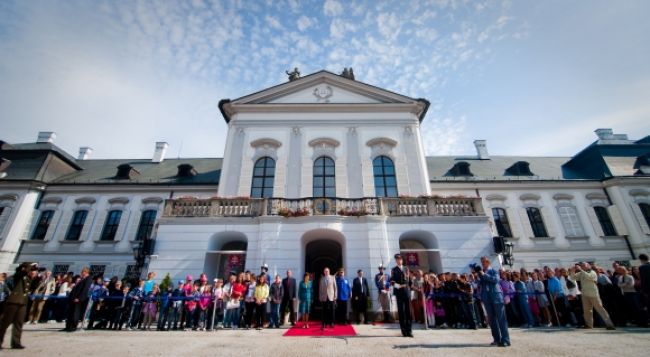 Prezident aj tento rok v júni otvorí brány svojho paláca