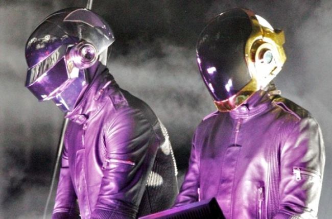 Daft Punk sú už štvrtý týždeň na čele singlového UK Chartu